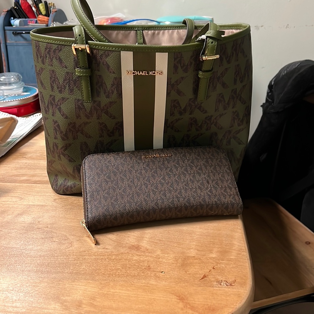 Michael Kors bag with matching wallet.